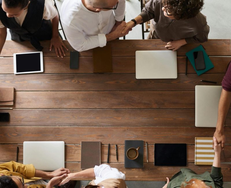 pexels-fauxels-3182784